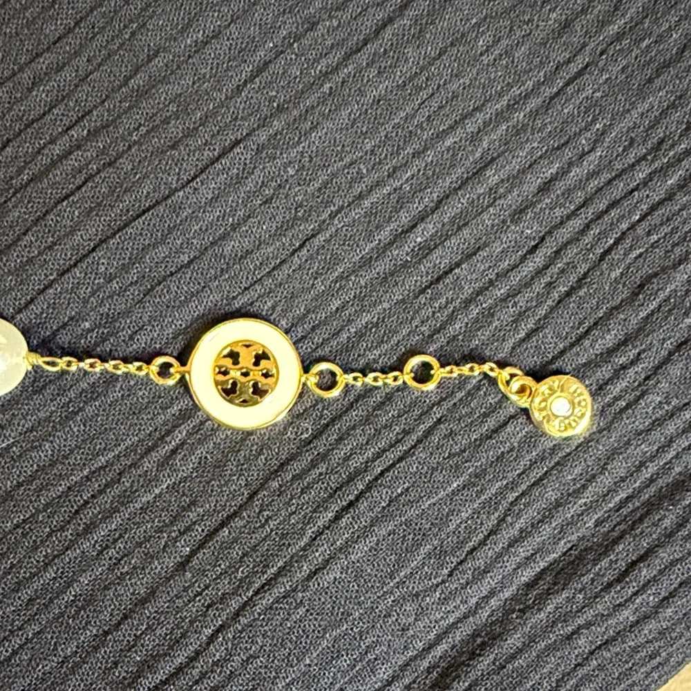 NWT Tory Burch Kira 18K-gold-plated and cultured pearl bracelet - Picture 4 of 5